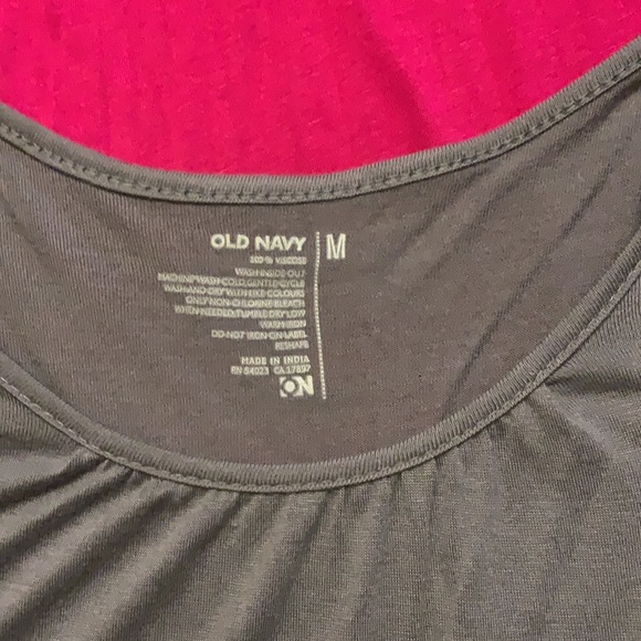 2 Shirts Old Navy Medium NWT 10/12 - Picture 5 of 7